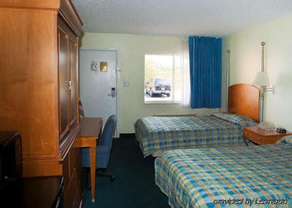 Red Roof Inn Orlando South - Florida Mall Room photo